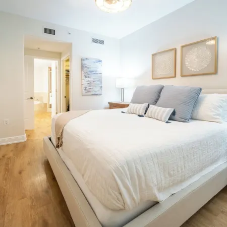 Newly Updated Luxury Condo at Naples Bay Resort - Pools, Spa, Lazy River & More!
