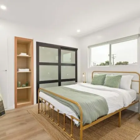 Spacious Apt w/1BR - City Center