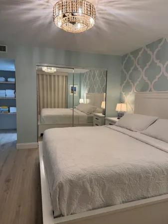 Coastal Classy 2/2 19th fl condo with wonderful views of Marco Island's  beach