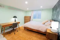 4-Bedroom Home with Fenced Backyard Hotels in Lander