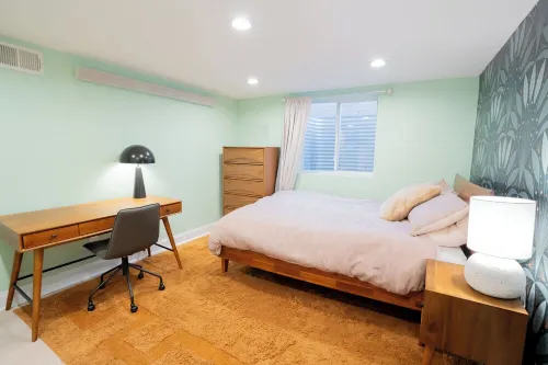 4-Bedroom Home with Fenced Backyard Hotels in Lander