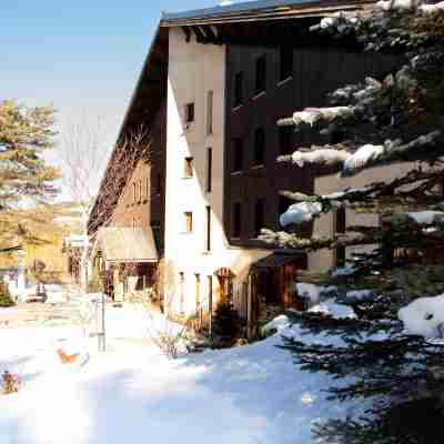 Domaine de l'Adoux Hotel Exterior
