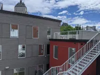 Hotel Atypiq Hotels near Basse-Ville