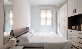 Porta Mascarella Apartment by Wonderful Italy