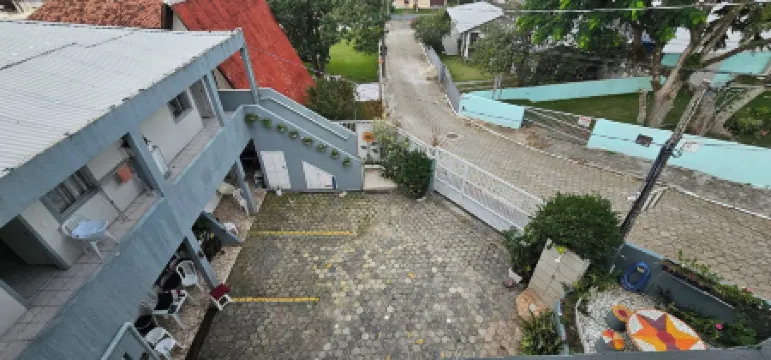 GH Ingleses Отели рядом с достопримечательностью «Open Air Costao do Santinho Archaeology Museum»