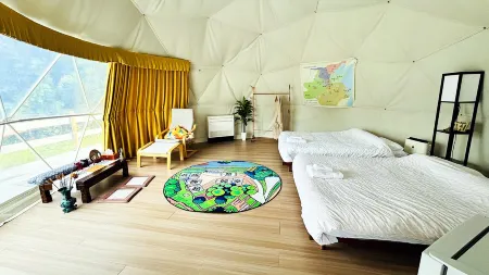 Kingdom Glamping Resort Отели в г. Кимицу