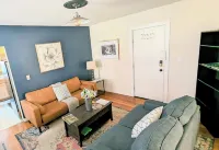 Relax at a Rustic Oasis-  Walk 2 everything! Cyclist Welcomed & Pet friendly!