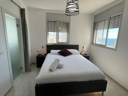 Luxury Beach Condo Netanya- 5 Minutes walk to Kikar, across from Beach Elevator