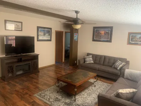 Beautiful and cozy 3 bedroom home, perfect for a family get away.