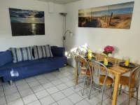 Small 3-room apartment with large terrace, 150m to the lake