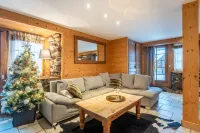 4-star apartment in a magnificent Savoyard chalet - 50 m from the slopes
