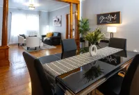 Beautiful 2 Bedroom Apt. With fast Wifi & Netflix