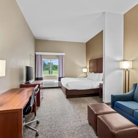 Comfort Inn and Suites - Tuscumbia/Muscle Shoals Отели в г. Колберт