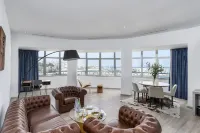 Marina Bay City Center Hotels in Tangier