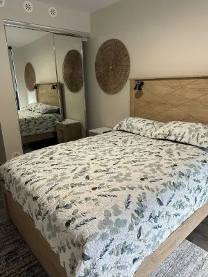 Friday Harbour Prime Location - Luxurious Lakeside Escape