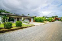 Hollywood House, walk 2 beach, 4 bdrs!