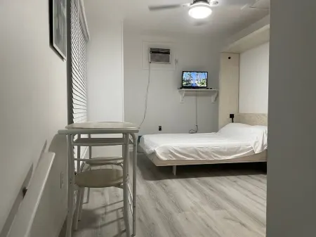 Studio in Tarpon Springs, Florida