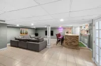 Poseidons Palace - Pool Oasis - Beach View -2.0 Hotels in New Bedford