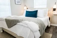 Cottage At Kingspoint *Newly Renovated* Hotels near Parker United Methodist Church