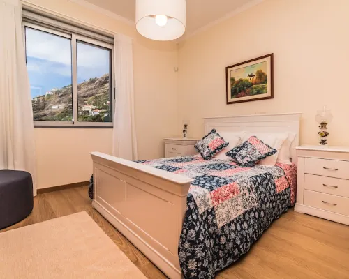Luxury house, Fully equipped, Private parking, Good access roads. Hotels in Ponta do Sol