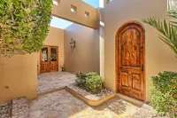 Beautiful Villa in Bella Sirena Resort