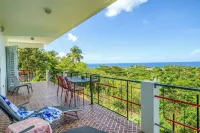 Mountain Top Hideaway, Pool & Stunning views