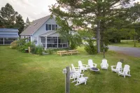 Family Friendly Waterfront Escape w/pier, gameroom, and fire pit!