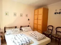 Welcoming cozy apartment in a quaint medieval village