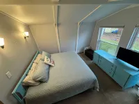 Sunnyside Lake Home at Conneaut Lake