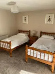 Bungalow with sea-view, near small town of Thurso. Hotels near Geise Farm