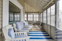 Large Three Bedroom Retreat Family Friendly Cottage Hotel a Muskoka Lakes