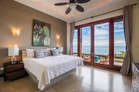 Whale Watchers Villa With Stunning Ocean View