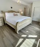 New building of 4 bedroom  in the Spring Creek Canmore near Banff