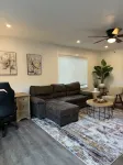 Newly renovated home walkable to Downtown/Restaurants/Park