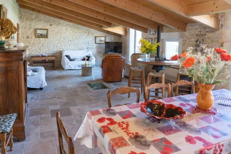 Rent house with garden 350 m2 800 m from the sea and 1km from Dolus village of Tartifume