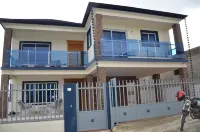 House with a pool Hotels near Internet copiado F y R