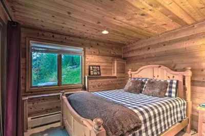 Killington Home w/ Hot Tub, Mtn Views & Updates!