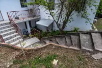 Charming studio in enchanting Montego Bay with WiFi, AC