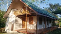 NEW CARIBBEAN HOUSE on Extra large lot! Walk to white sand beach + National Park