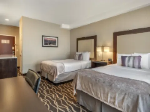 ベスト ウエスタン プラス ホテル アット ザ コンベンション センター ロングビーチのホテル