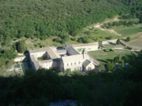 GIte in a quiet hamlet near Gordes