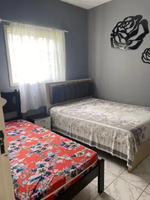 3 BEDROOM HOUSE, 4X9 METER POOL, ORCHARD, PLAYGROUND, FIREPLACE AND GAMES ROOM Hotels in Pinhalzinho