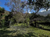 Casa Verapaz: Exclusive Rental of 2 Luxurious Apartments - Full Property! Hotels in 