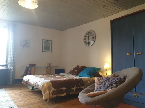 HOUSE 2 bedrooms - terrace river view NO GARDEN - no Wifi or TV Hotels in Le Bugue