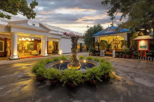 Mayfair Palm Beach Resort - 5 estrellas