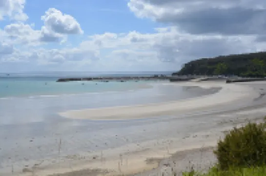 Typical Morgat house 150m from the beach with private garden