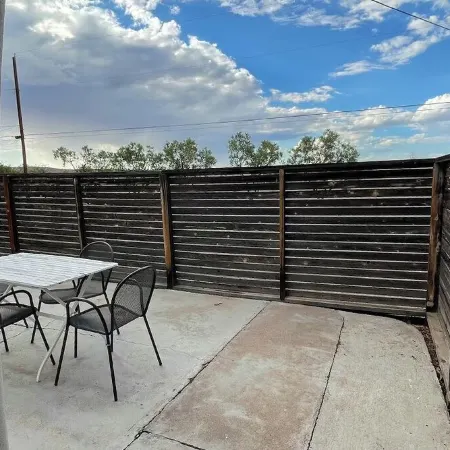 Dickson Casita - Private Guesthouse in Marfa, Texas