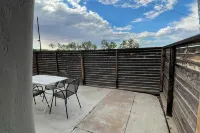 Dickson Casita - Private Guesthouse in Marfa, Texas