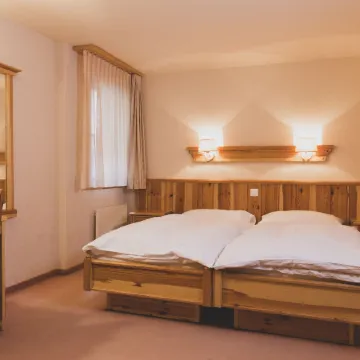 Hotel Europe Отели в г. Зеналь
