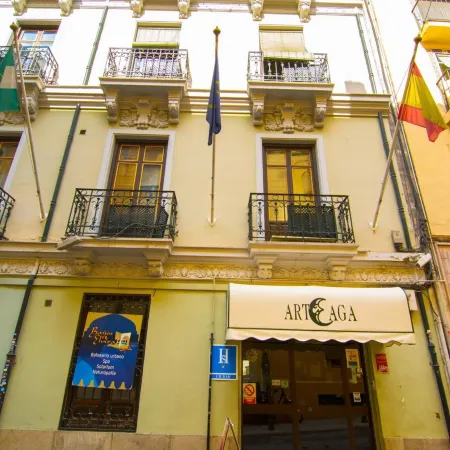 Arteaga Hostal & Baños Arabes Elvira